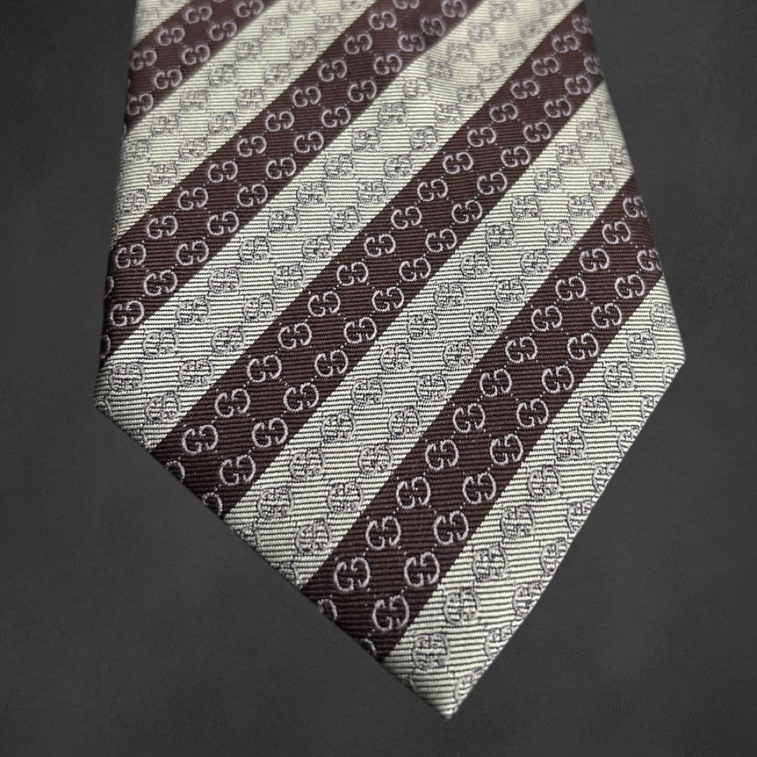 GUCCI Necktie Tie interlocking GG Geometric Made in Italy Wine Red 100% Silk