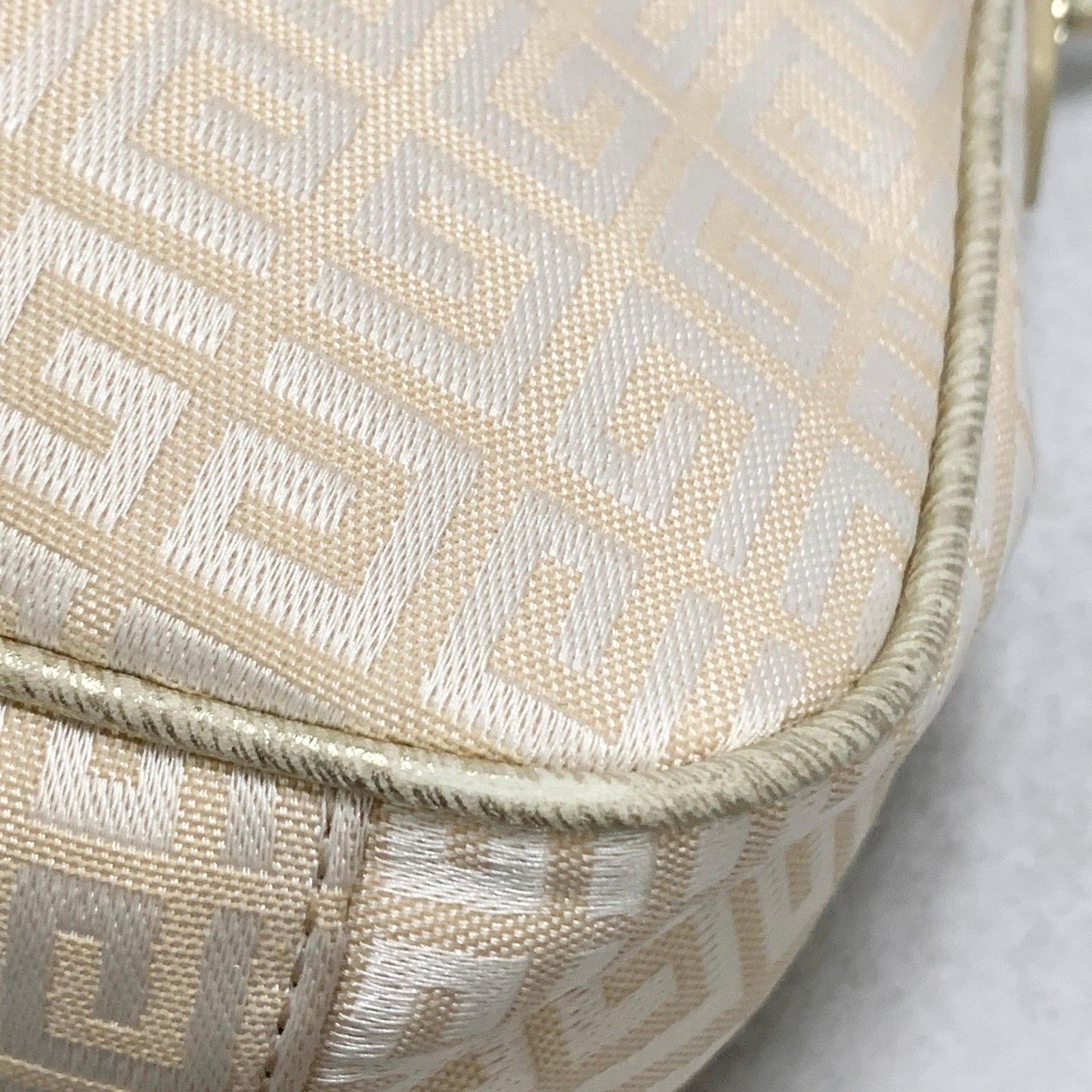 GIVENCHY Shoulder Bag 4G Logo Hand Purse Canvas White Gold Used Women's Auth