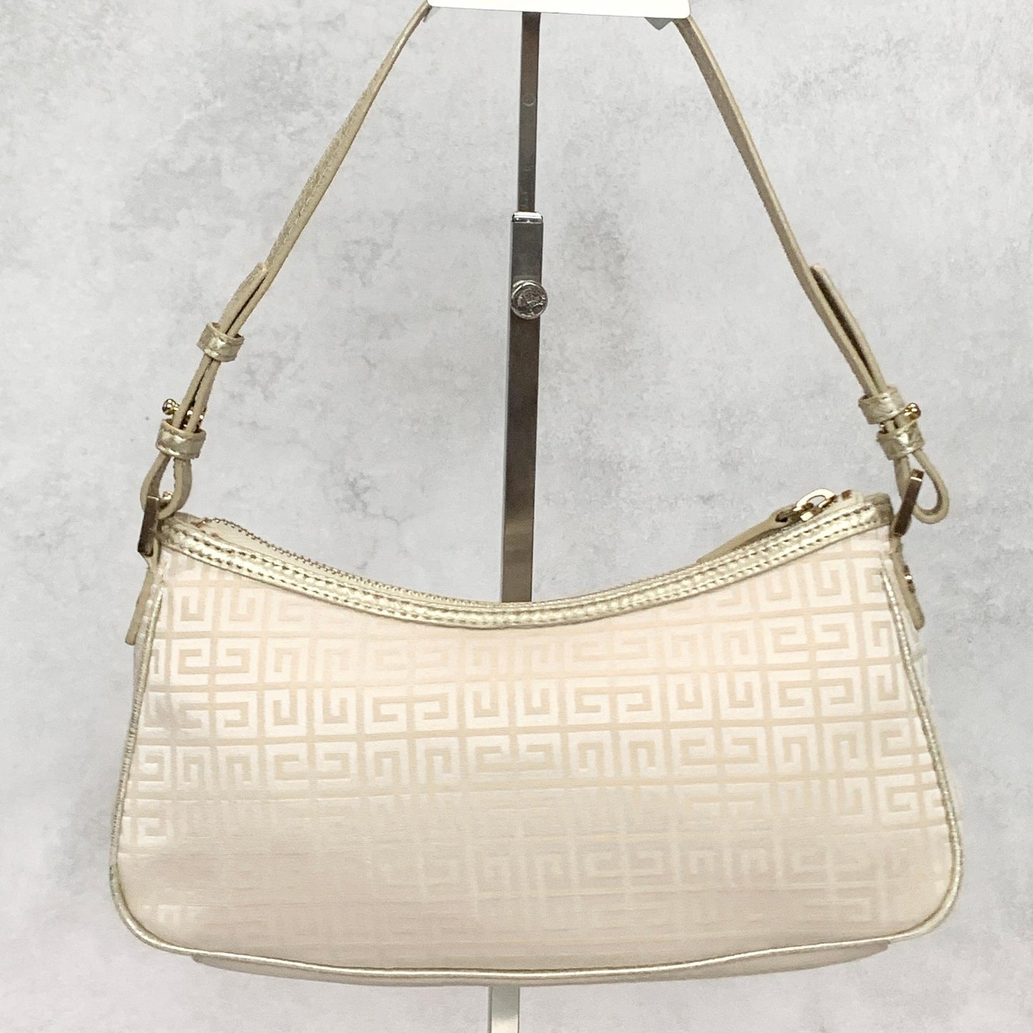 GIVENCHY Shoulder Bag 4G Logo Hand Purse Canvas White Gold Used Women's Auth