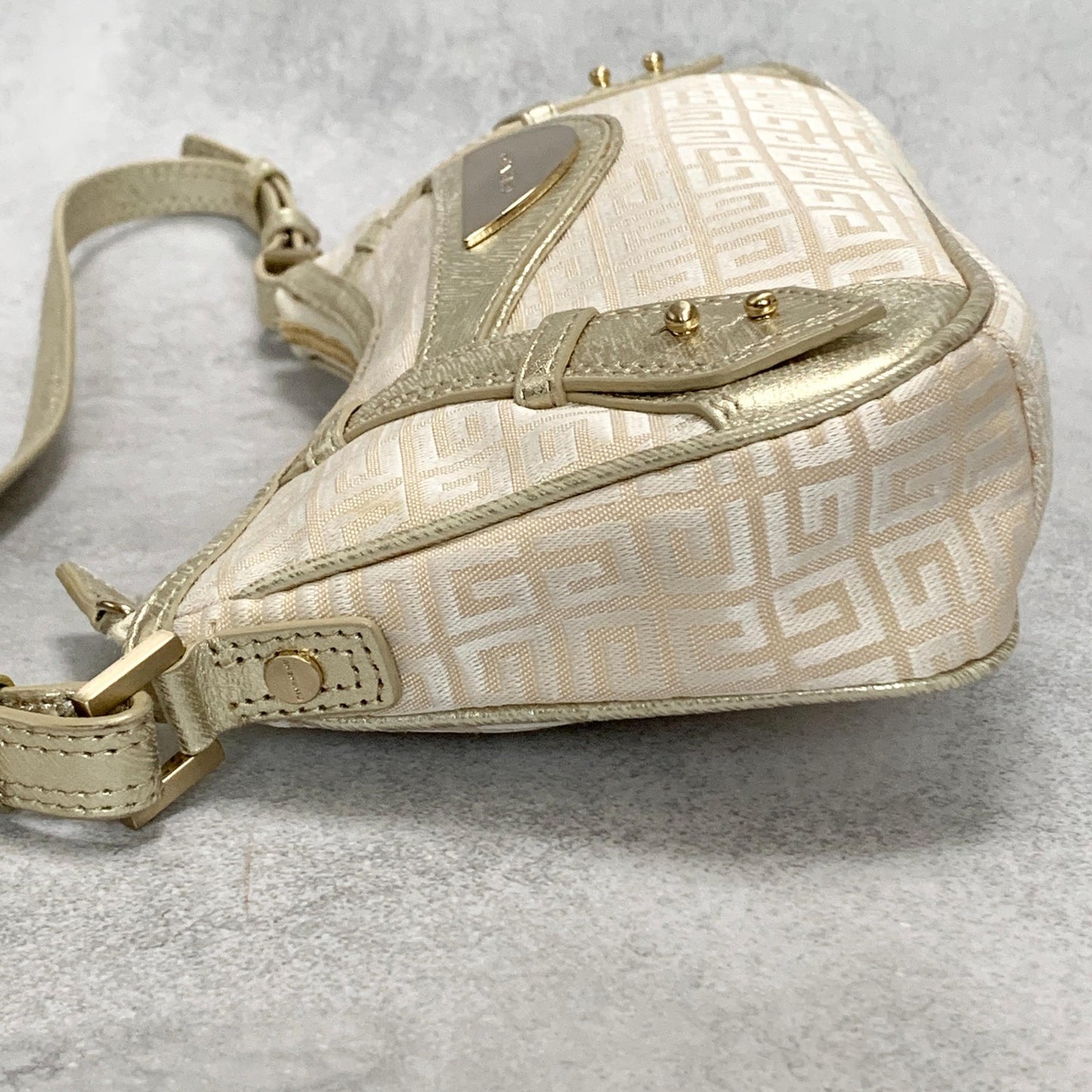 GIVENCHY Shoulder Bag 4G Logo Hand Purse Canvas White Gold Used Women's Auth