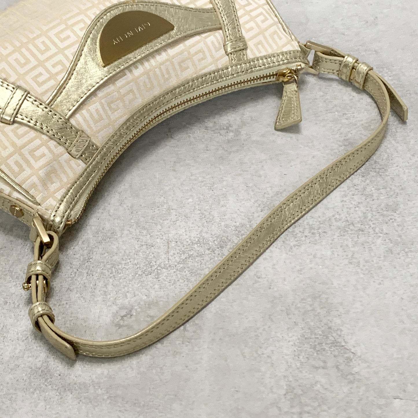 GIVENCHY Shoulder Bag 4G Logo Hand Purse Canvas White Gold Used Women's Auth