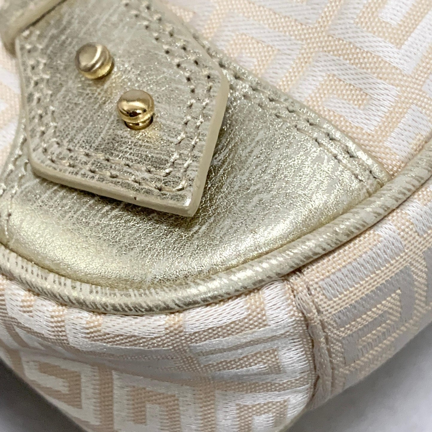 GIVENCHY Shoulder Bag 4G Logo Hand Purse Canvas White Gold Used Women's Auth