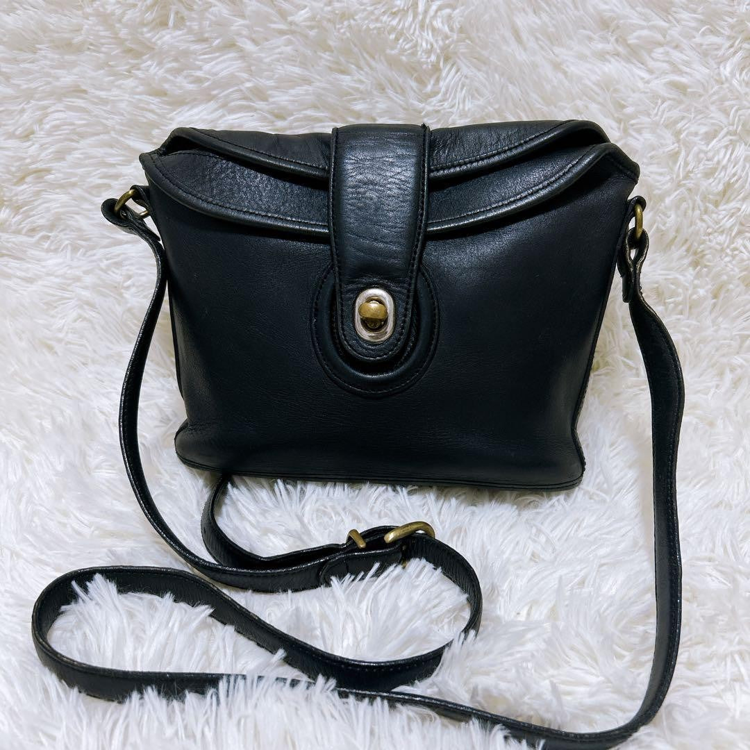 COACH Shoulder Bag Purse Turn Lock Leather Black Authentic