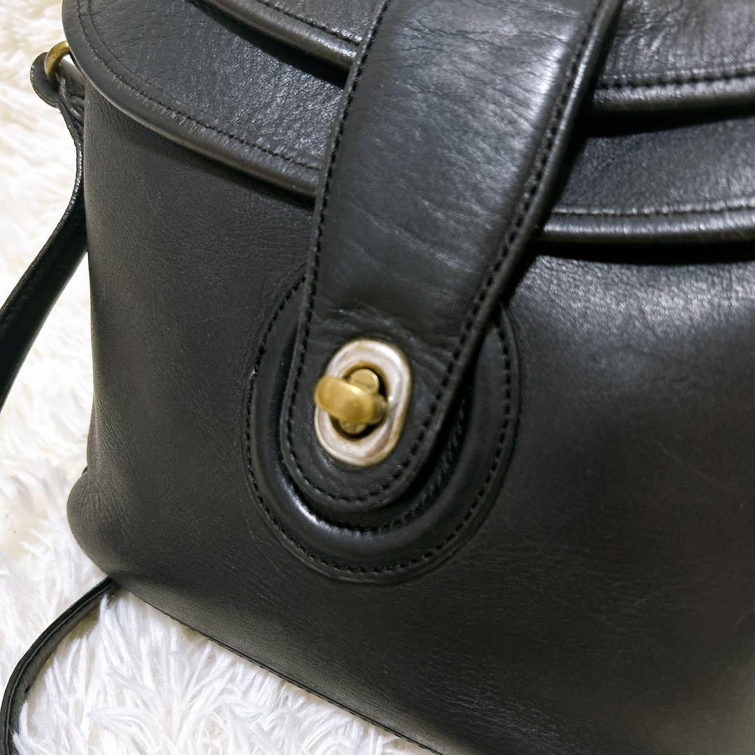 COACH Shoulder Bag Purse Turn Lock Leather Black Authentic