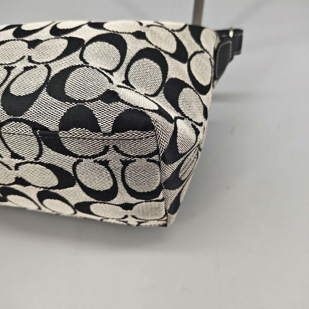 COACH Accessory Pouch Hand Bag Tote Purse Signature Canvas Leather Black Auth
