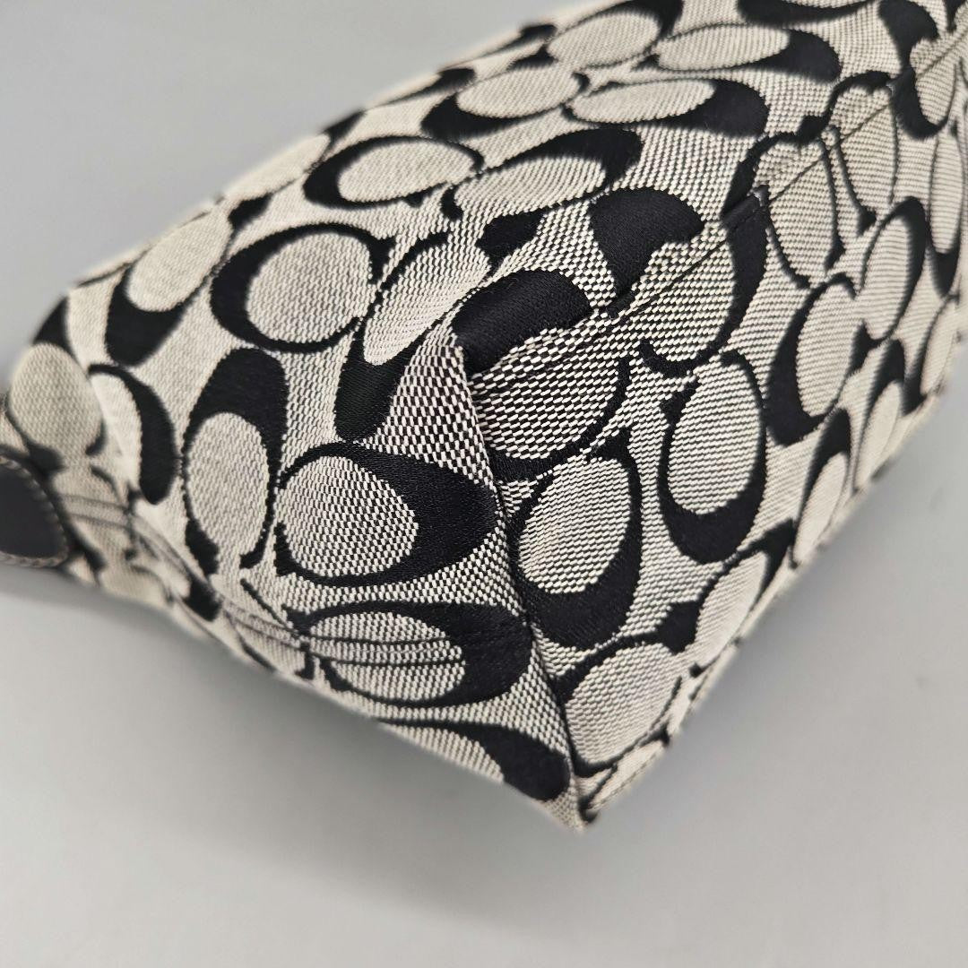 COACH Accessory Pouch Hand Bag Tote Purse Signature Canvas Leather Black Auth