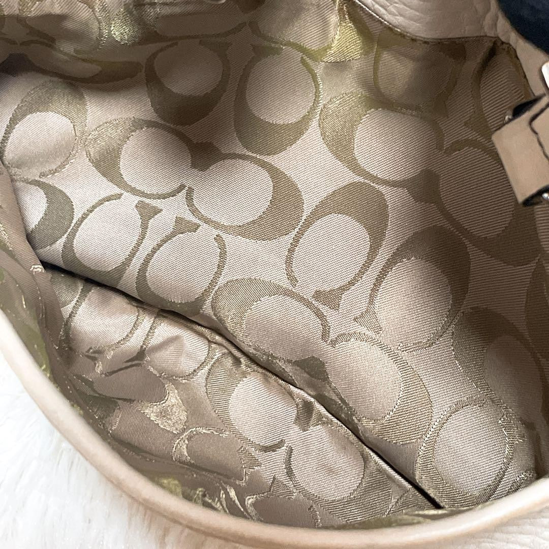 COACH Hand Bag Tote Purse Leather White Cream Authentic