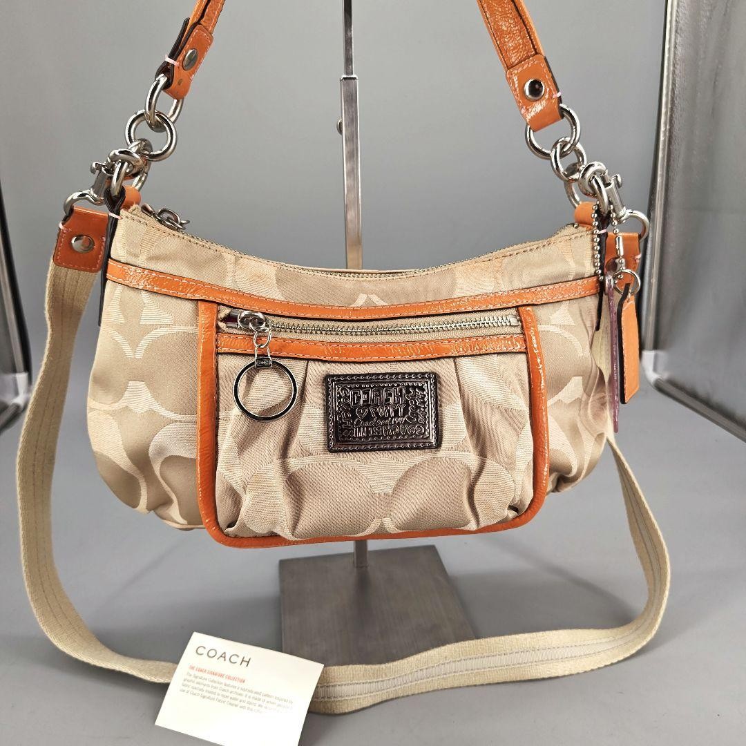 COACH Shoulder Bag Purse Signature Old Canvas Leather Gold Beige Authentic