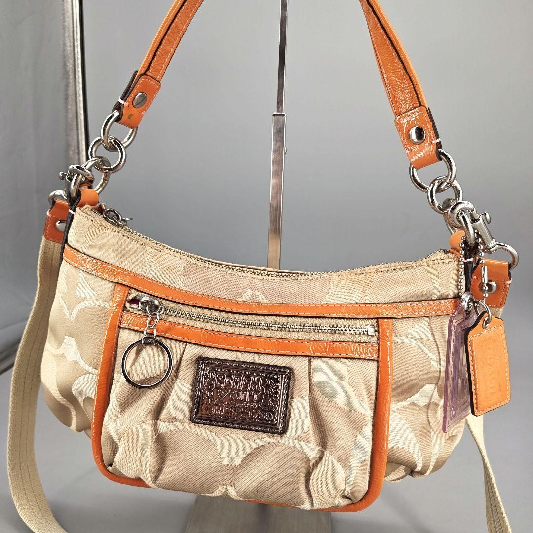COACH Shoulder Bag Purse Signature Old Canvas Leather Gold Beige Authentic