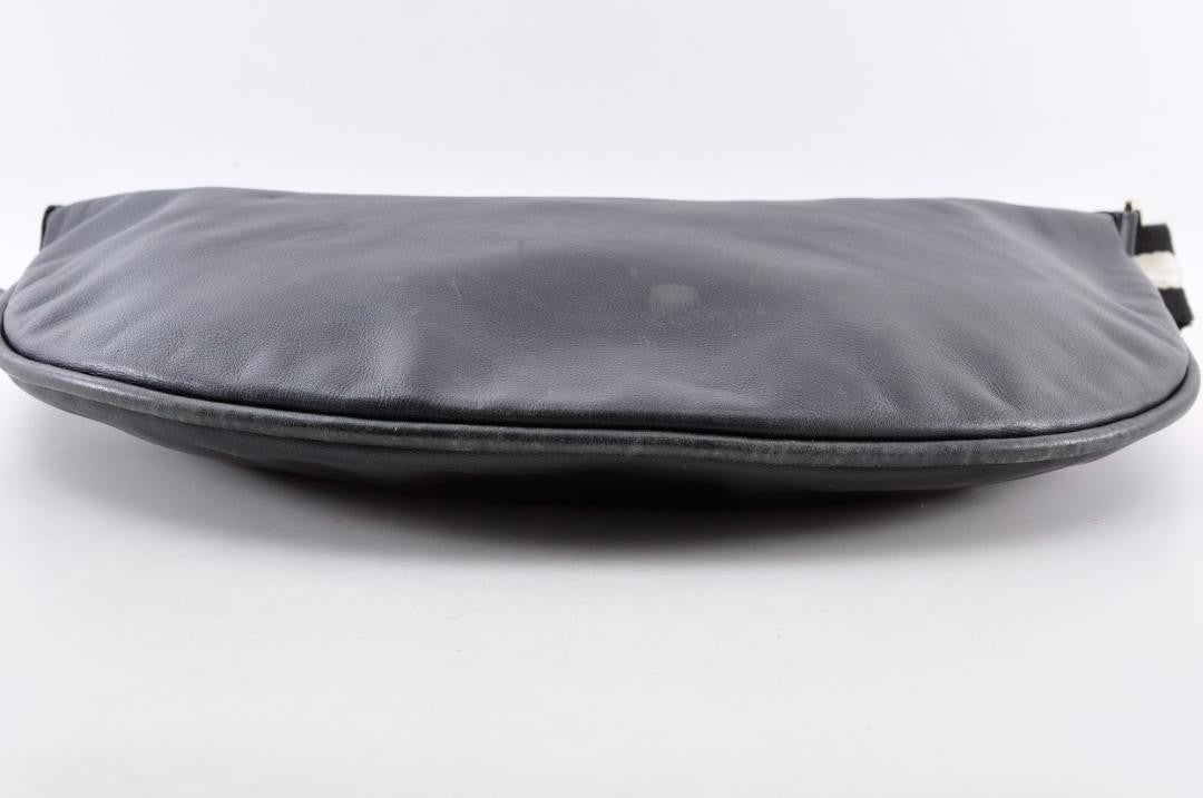 GUCCI Shoulder Bag Purse Leather Black Authentic