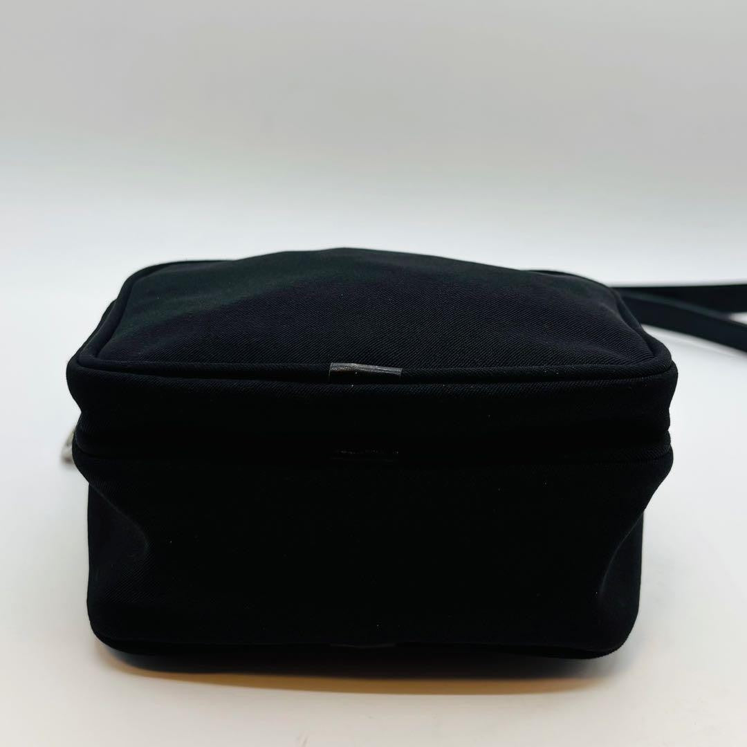 Salvatore Ferragamo Shoulder Bag Purse Gancini Canvas Leather Black Authentic