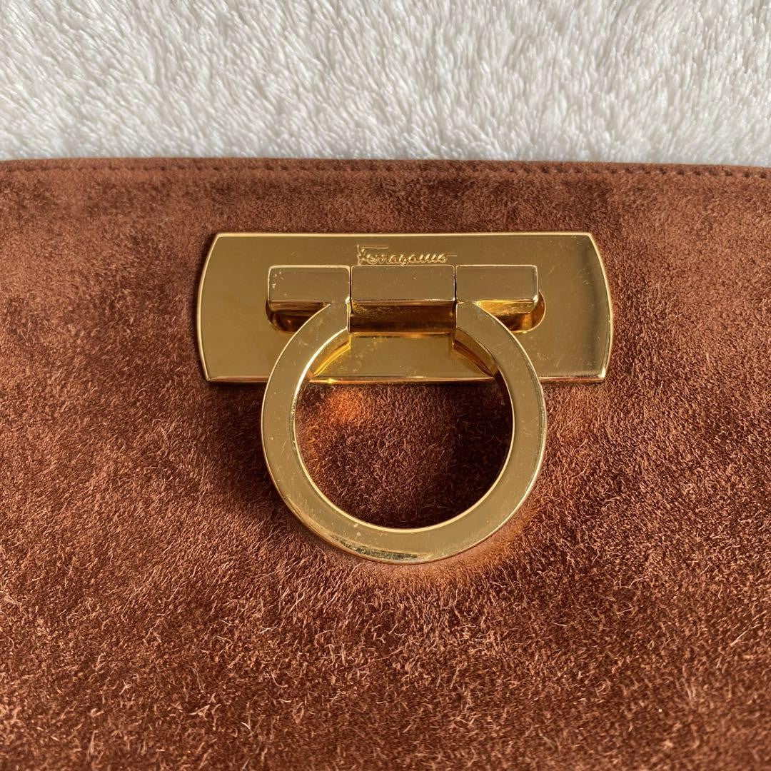 Salvatore Ferragamo Shoulder Bag Purse Gancini Chain Suede Brown Authentic