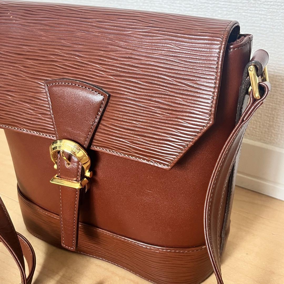 Valentino Garavani Shoulder Bag Purse Leather Authentic