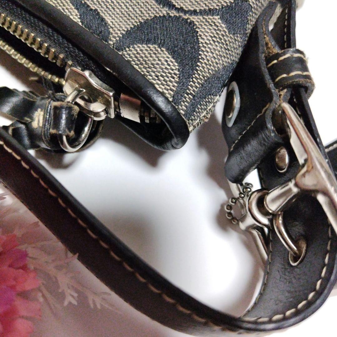 COACH Hand Shoulder Bag Tote Purse Signature Black Authentic