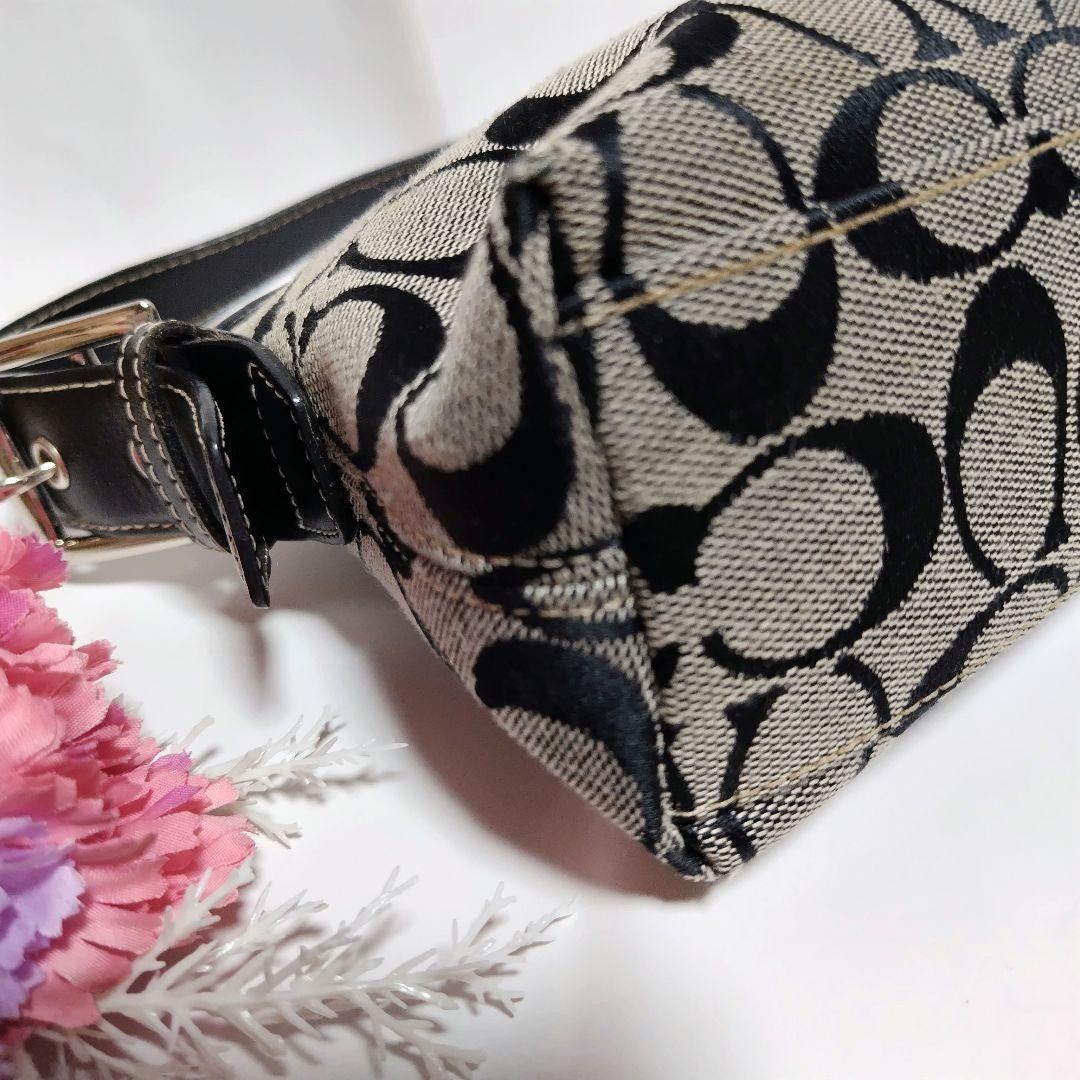 COACH Hand Shoulder Bag Tote Purse Signature Black Authentic