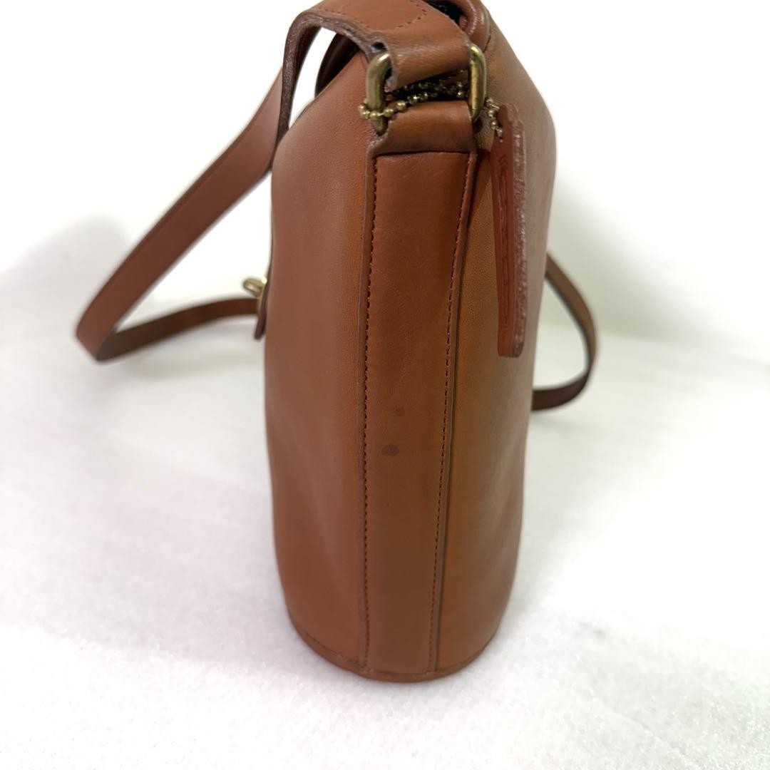 COACH Shoulder Bag Purse 9948 Turn Lock OLD Leather Brown Authentic