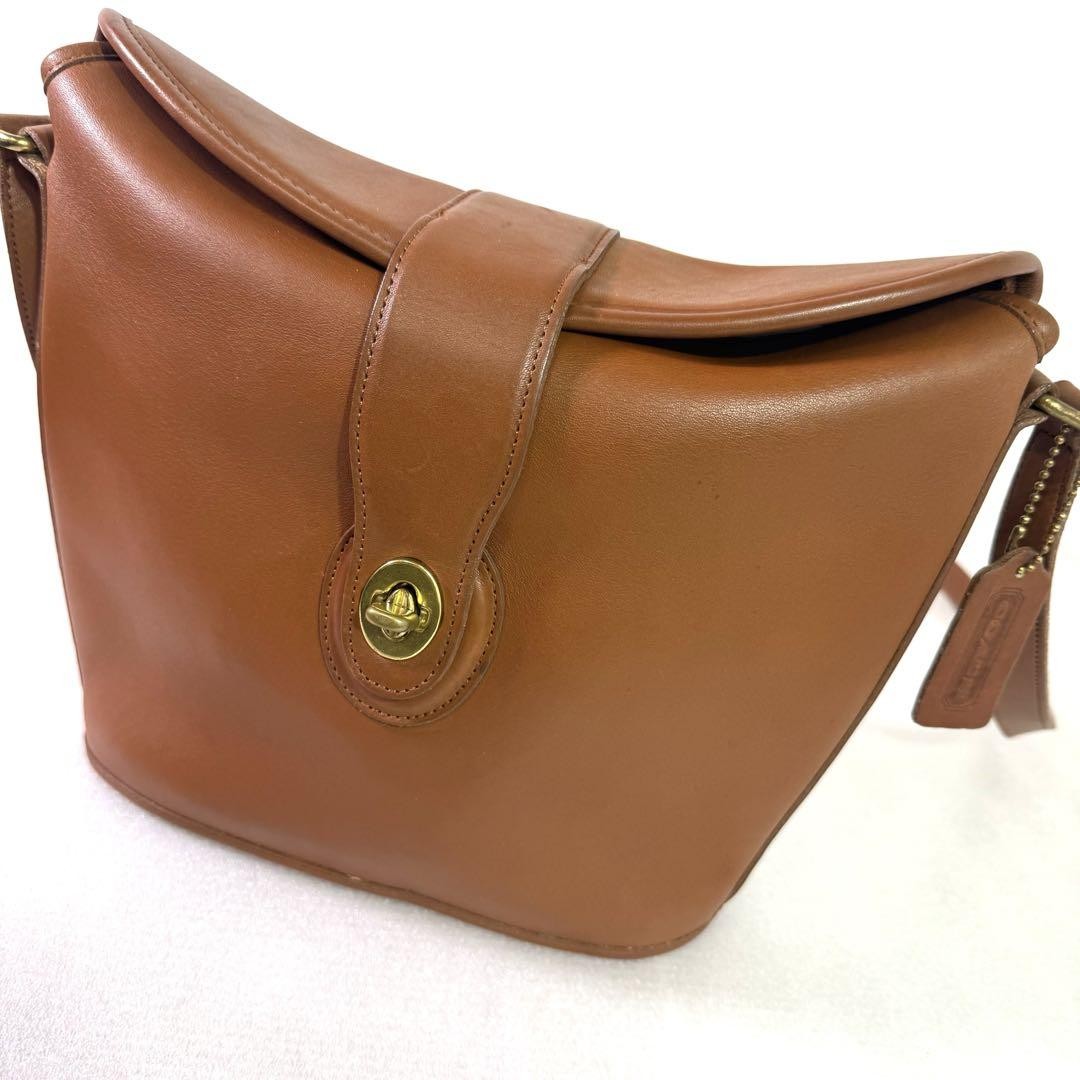 COACH Shoulder Bag Purse 9948 Turn Lock OLD Leather Brown Authentic