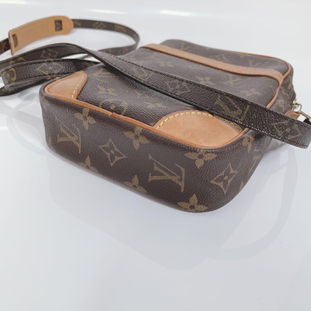 Louis Vuitton Shoulder Bag Purse Monogram Brown Authentic