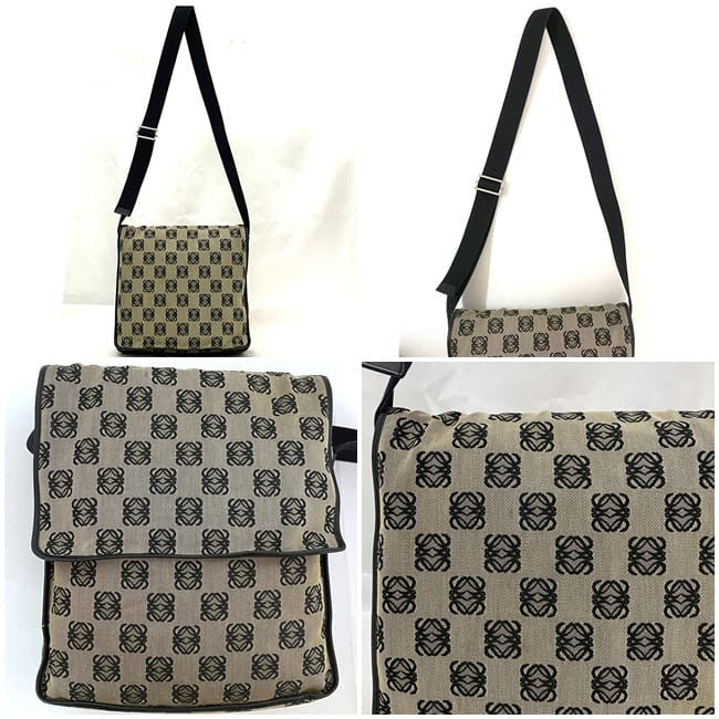 LOEWE Shoulder Bag Purse Messenger Bag Anagram Canavs Leather Beige Black Auth