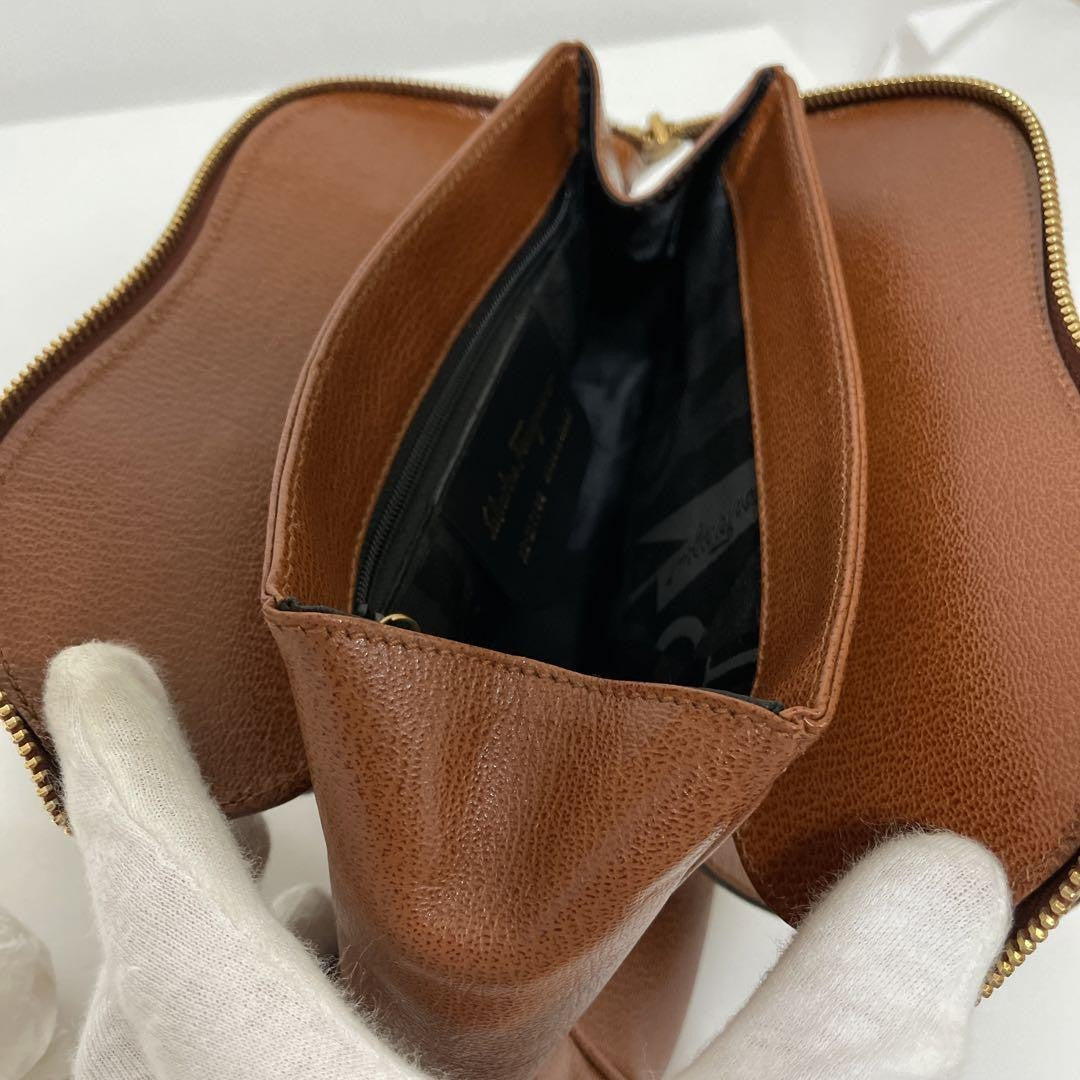 Salvatore Ferragamo handbag Purse Gancini Brown Gold Women's Used Authentic