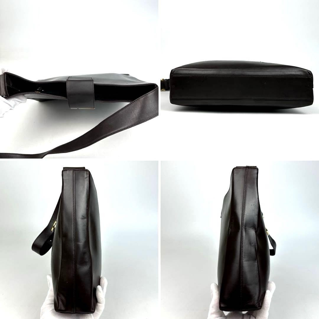 Salvatore Ferragamo Shoulder Bag Purse Gancini Leather Dark Brown Authentic