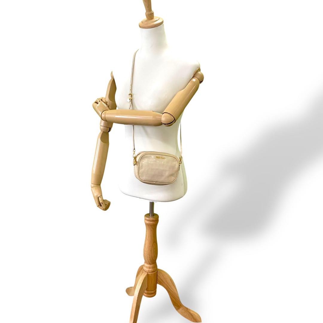 MIU MIU Shoulder Bag Purse Logo Leather Beige Authentic