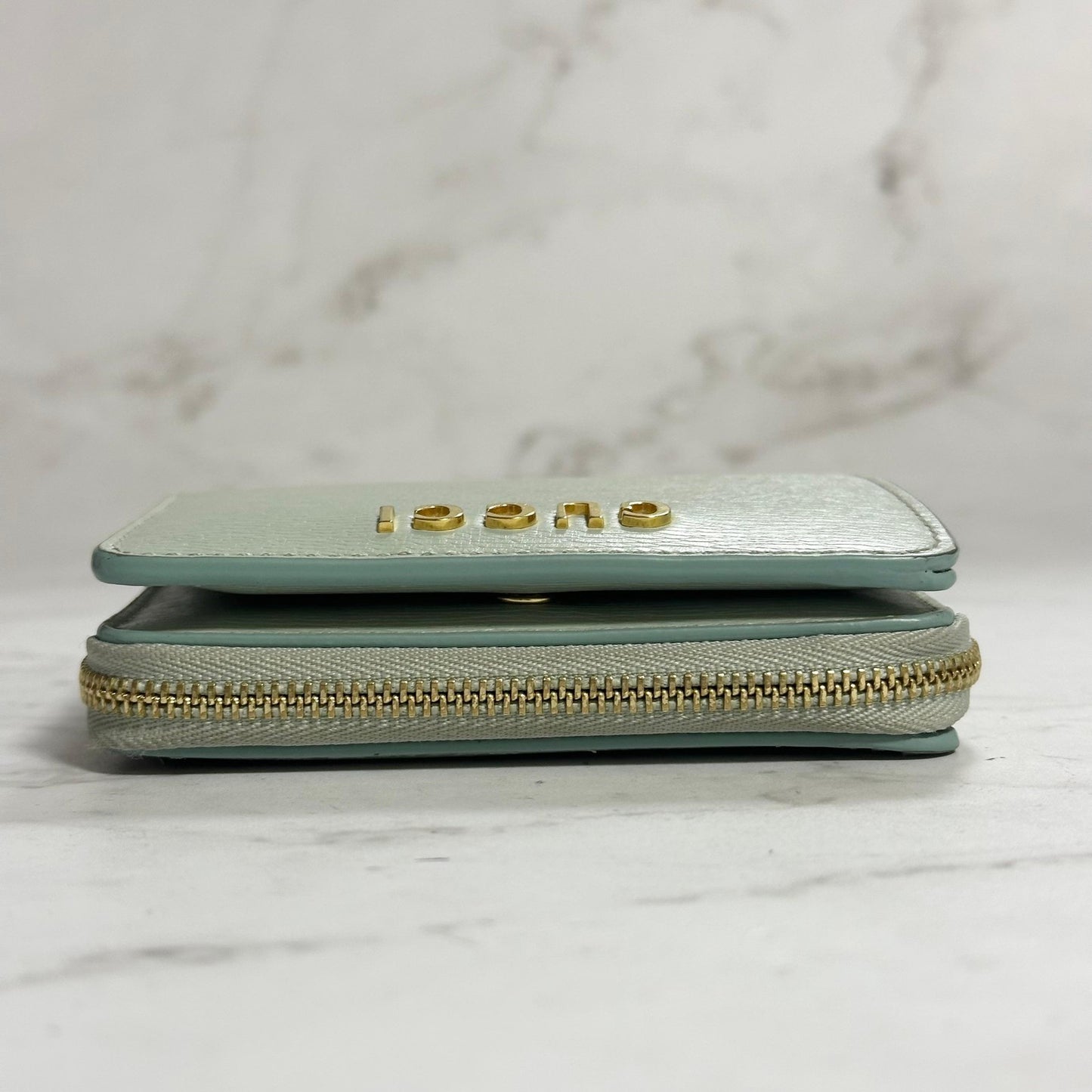 Gucci Bi-fold Wallet Logo Flap Compact Purse Light Green Gold Leather Authentic