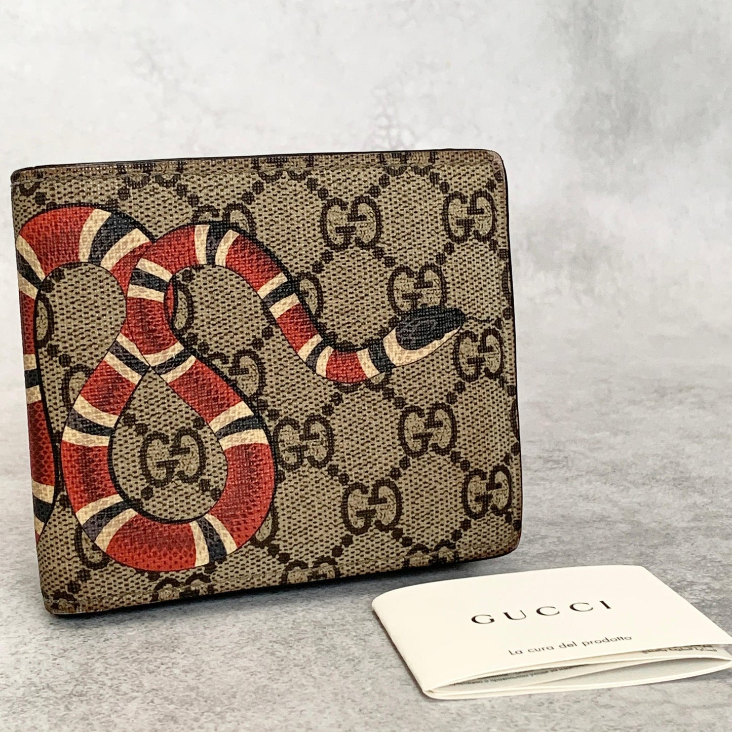 GUCCI Wallet Sneke GG Supreme Bi-fold Flap Compact Purse Leather Beige Auth