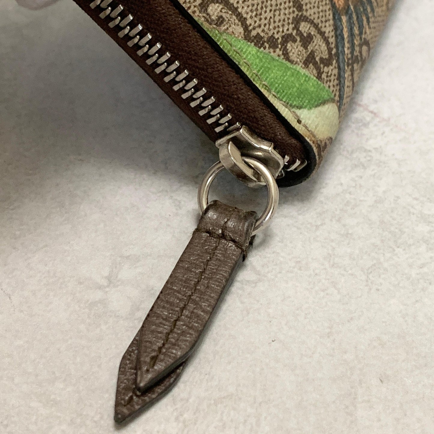 GUCCI Tian GG Supreme Coin Case Card Holder Wallet Purse Compact Leather Brown