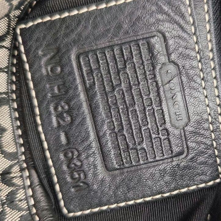 COACH Hand Shoulder Bag Tote Purse 6351 Signature Leather Black Authentic