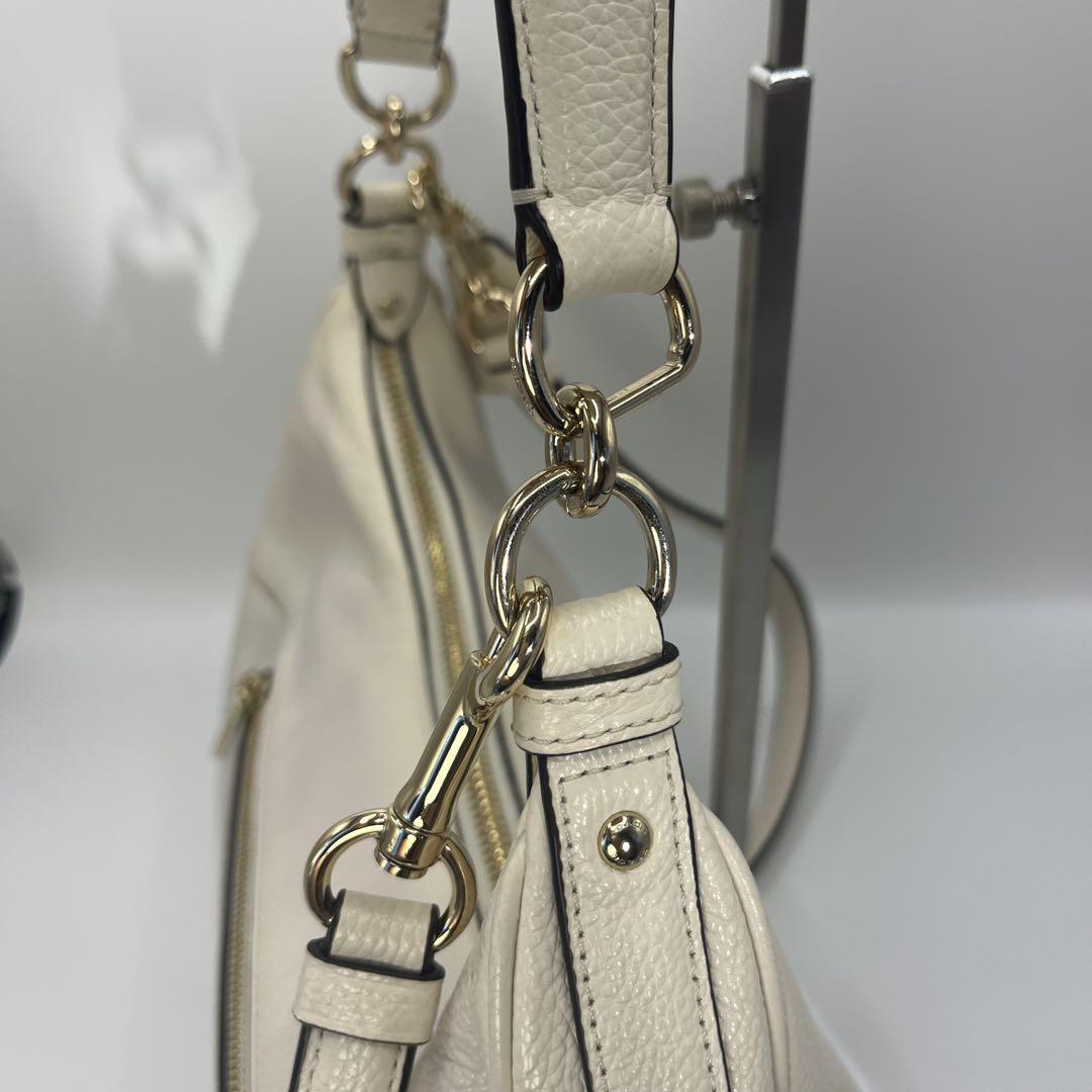 COACH Hand Shoulder Bag Tote Purse Leather White Authentic