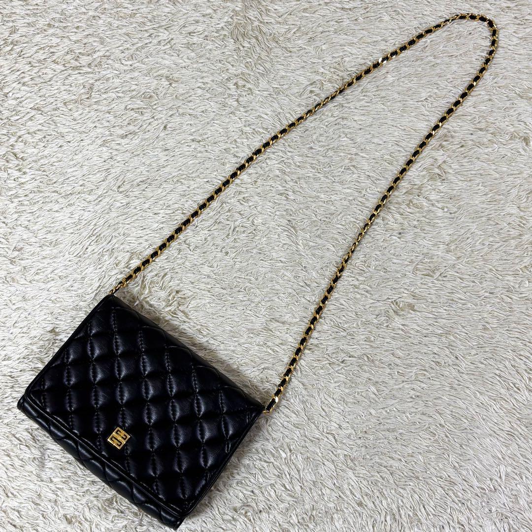 GIVENCHY Shoulder Bag Purse Chain 4G Leather Black Authentic