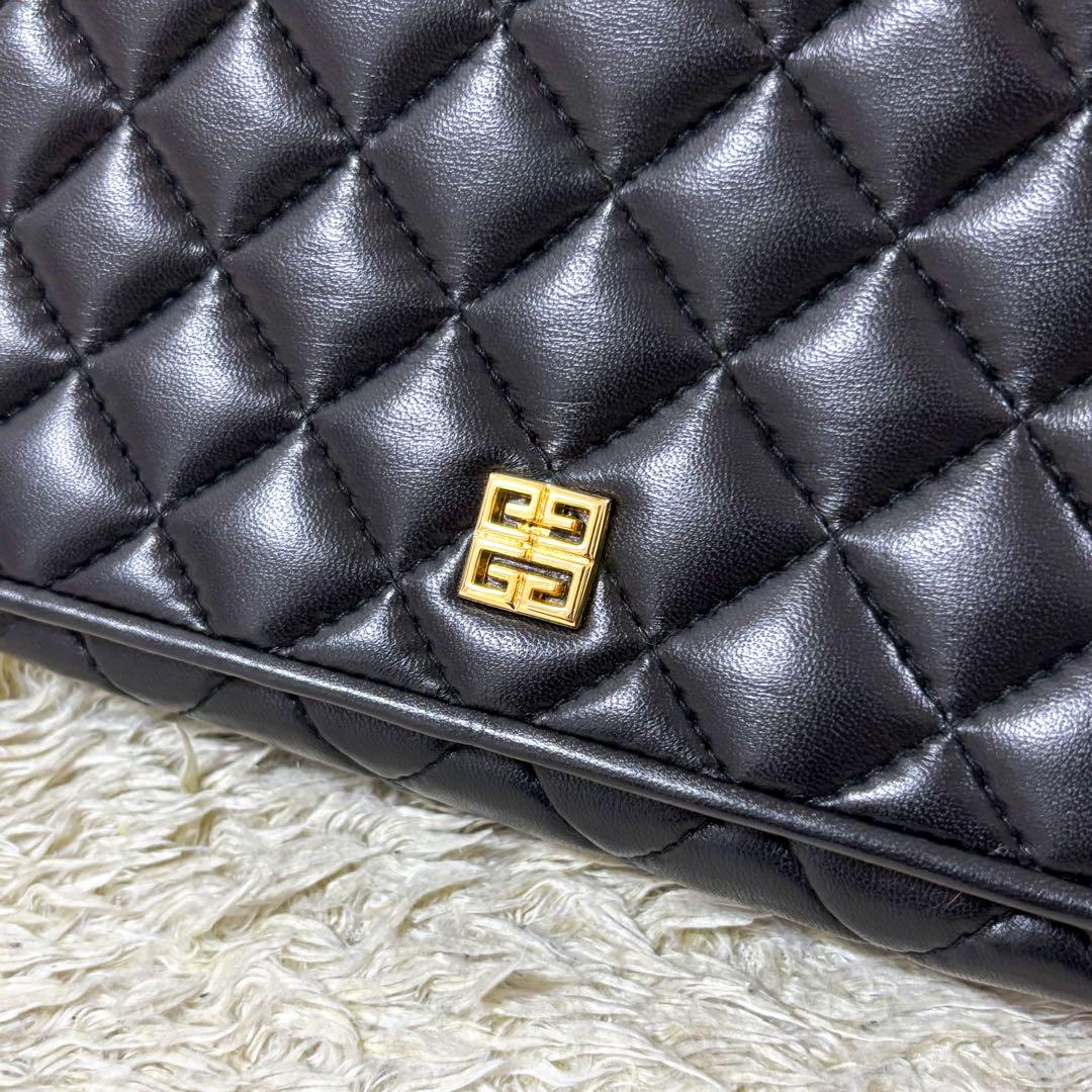 GIVENCHY Shoulder Bag Purse Chain 4G Leather Black Authentic
