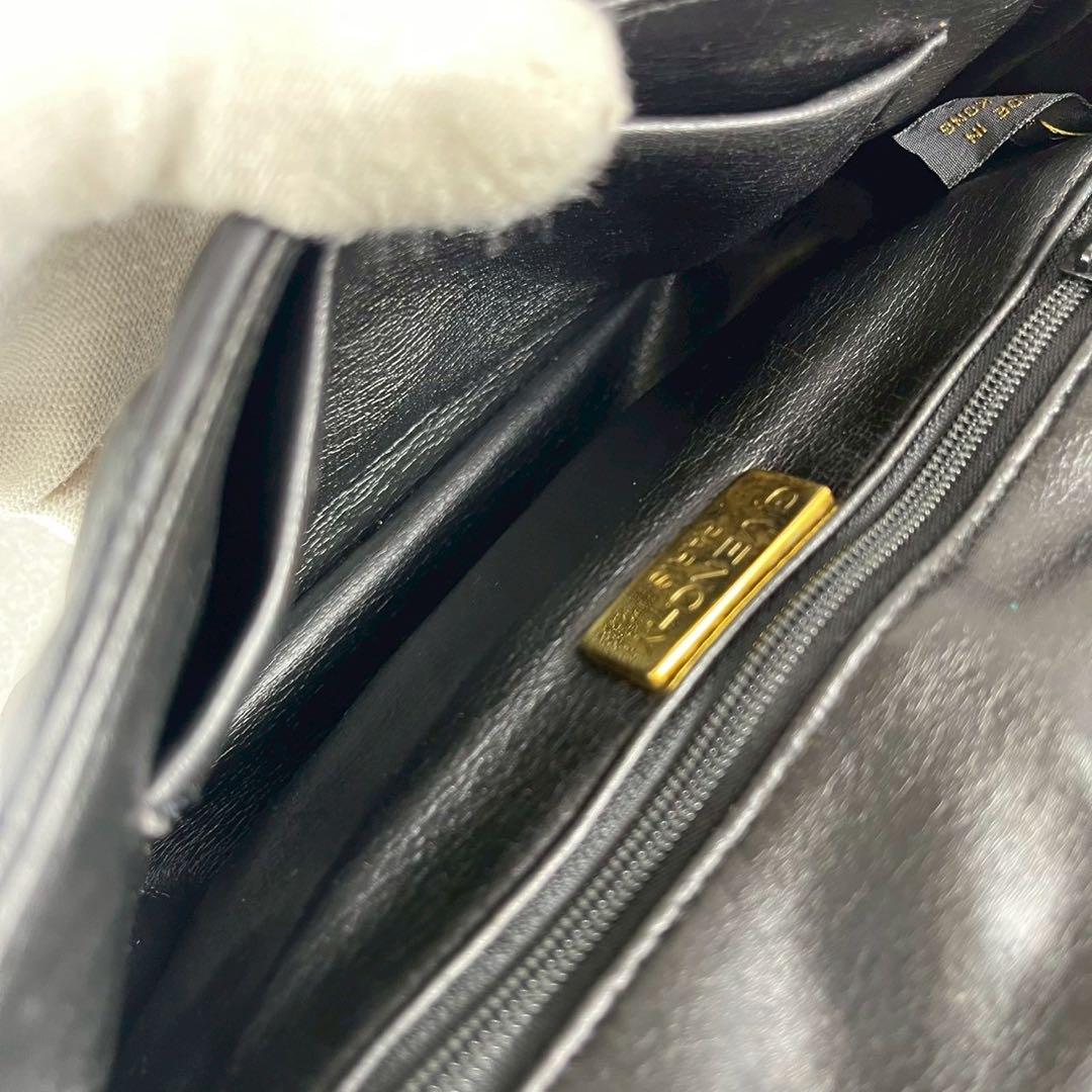 GIVENCHY Shoulder Bag Purse 4G Chain Leather Black Authentic