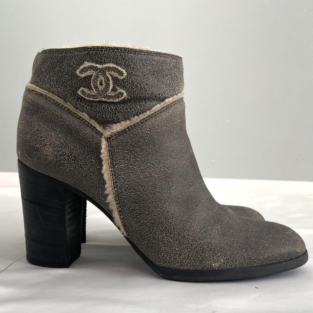 CHANEL Boots Shoes Cocomark EU 37.5 US 7.5 Mouton Leather Gray Authentic