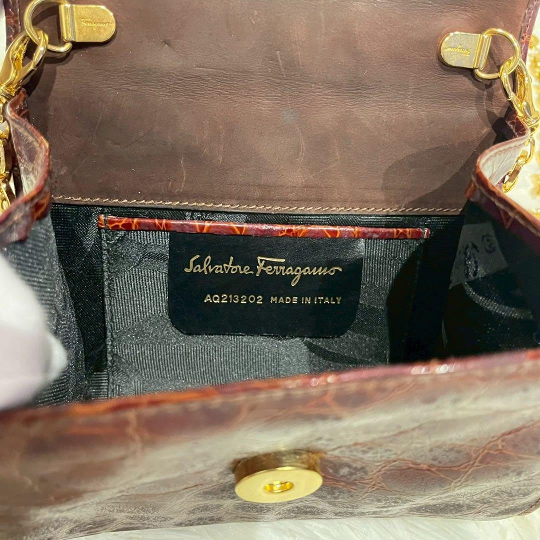 Salvatore Ferragamo Shoulder Bag Purse Chain Vara Ribbon Leather Brown Authentic