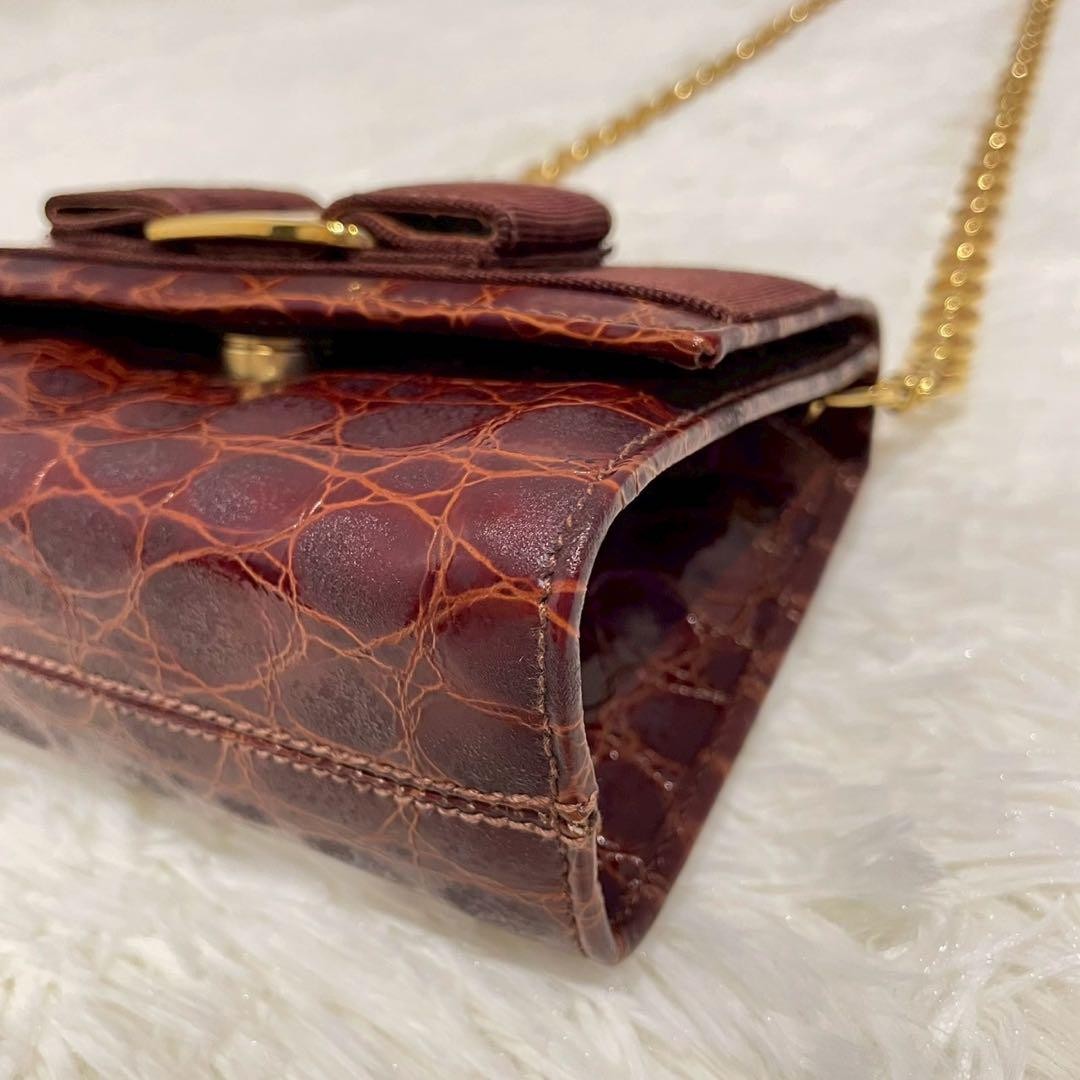 Salvatore Ferragamo Shoulder Bag Purse Chain Vara Ribbon Leather Brown Authentic