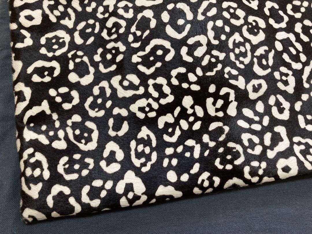 FENDI Clutch Bag Second Bag Canvas Fur Leopard Black Gold Authentic