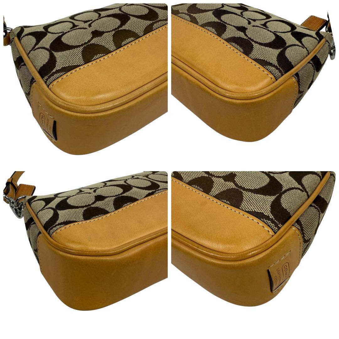 COACH Accessory Pouch Hand Bag Tote Purse Signature Canvas Leather Beige Auth