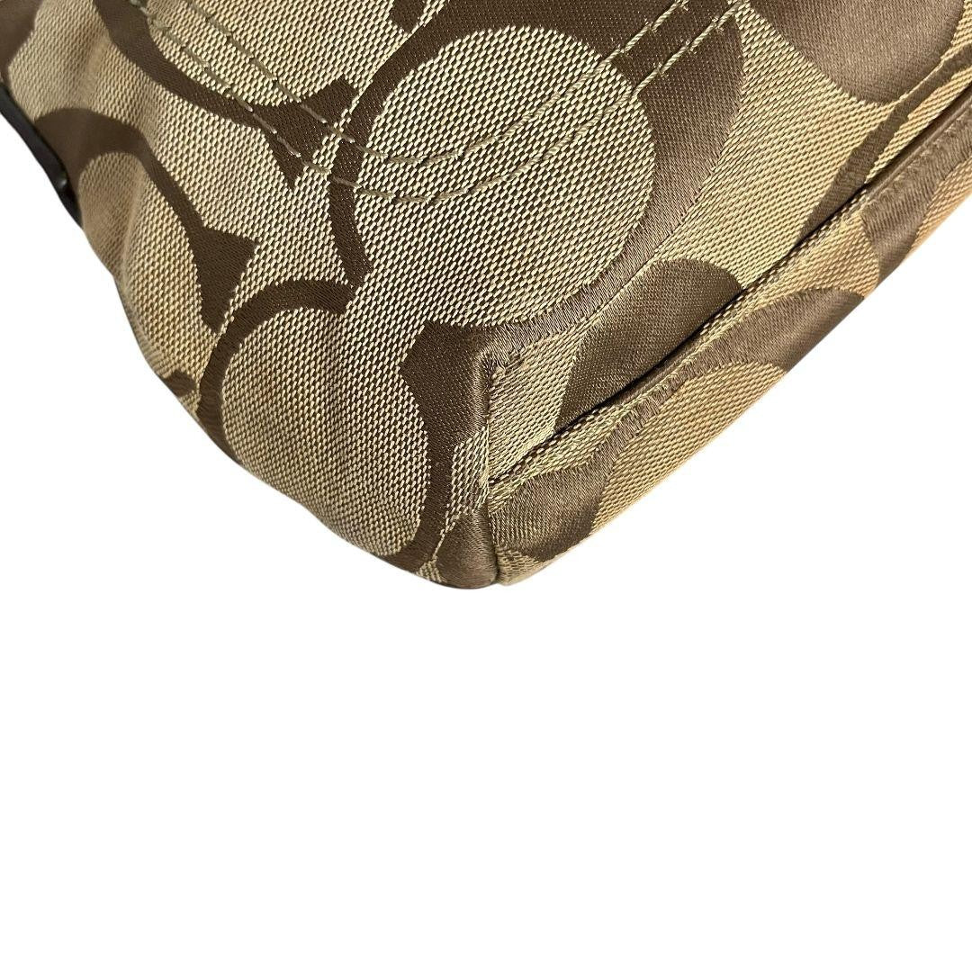 COACH Hand Shoulder Bag Tote Purse Signature Authentic