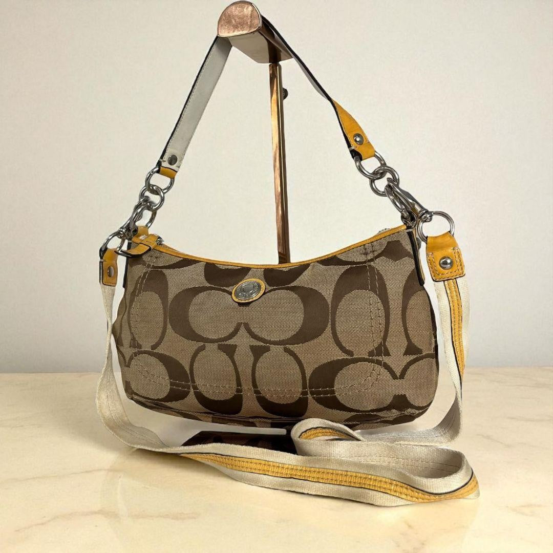 COACH Hand Shoulder Bag Tote Purse Signature Authentic