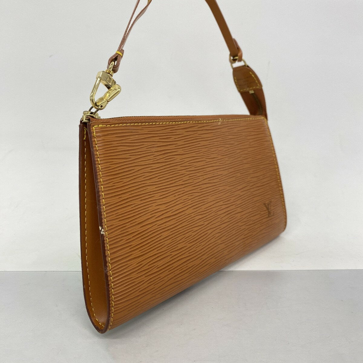 Louis Vuitton Accessory Pouch Hand Bag Tote Purse Epi M52948 Zipang Gold Auth
