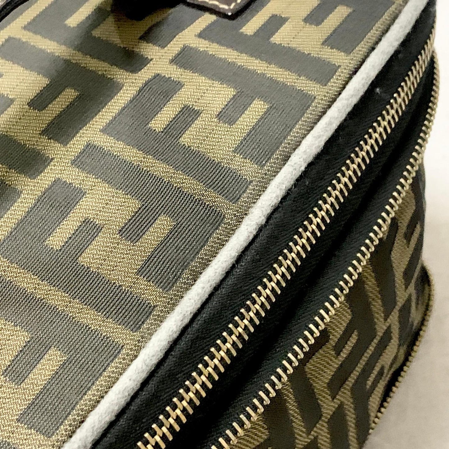 FENDI Vanity Bag Handbag Pouch FF Zucca Purse Canvas Brown Authentic Used Unisex