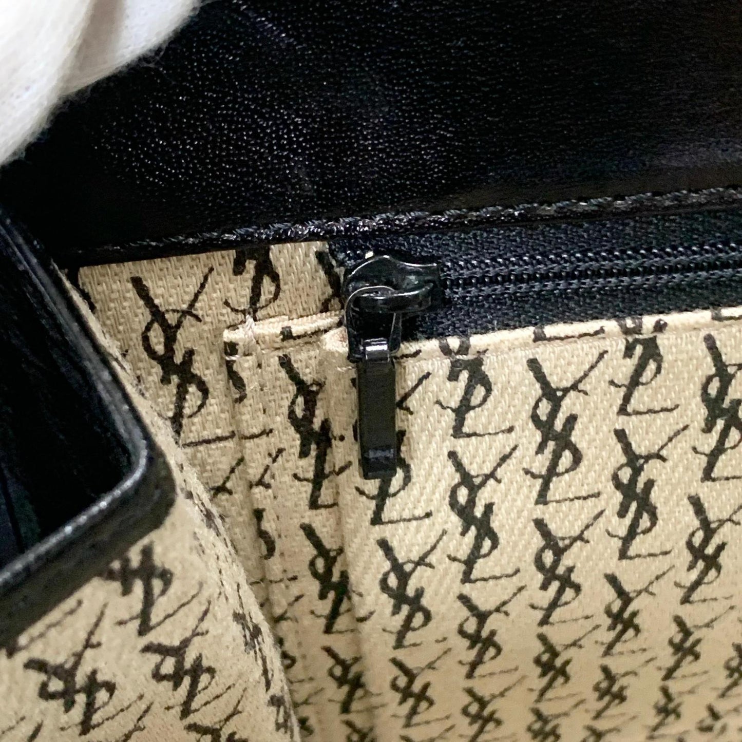 Yves Saint Laurent Clutch Bag YSL Logo Cassandra Purse Handbag Leather Black