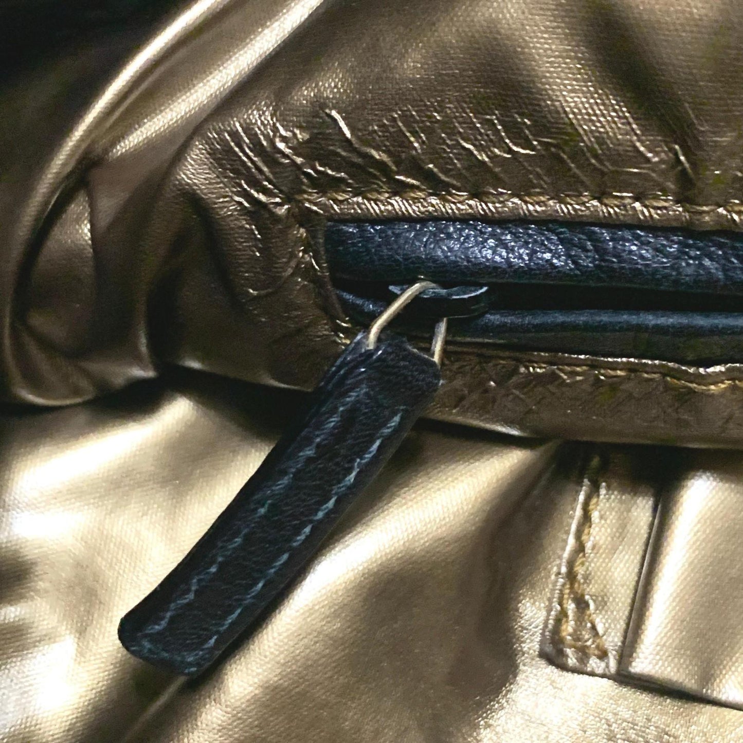 Saint Laurent Bag YSL Cassandra Hand Tote Purse Leather Black Gold Authentic