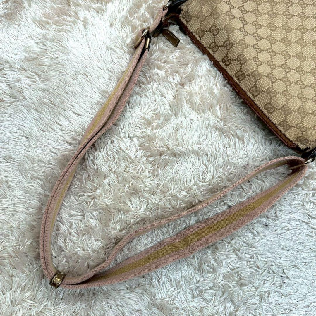 GUCCI Shoulder Bag Purse GG Canvas Leather Beige Gold Authentic