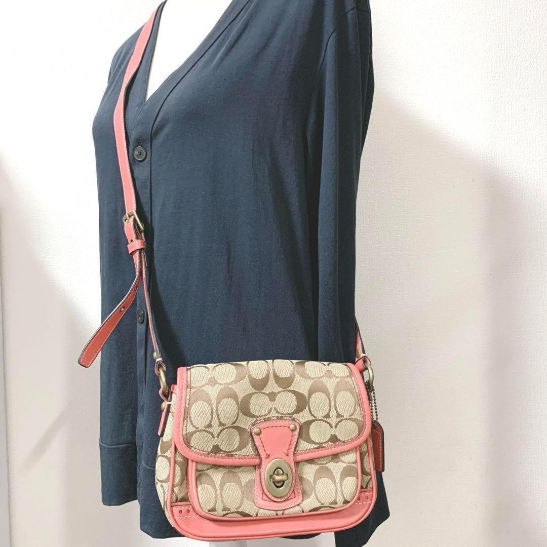 COACH Shoulder Bag Purse Signature Beige Pink Authentic