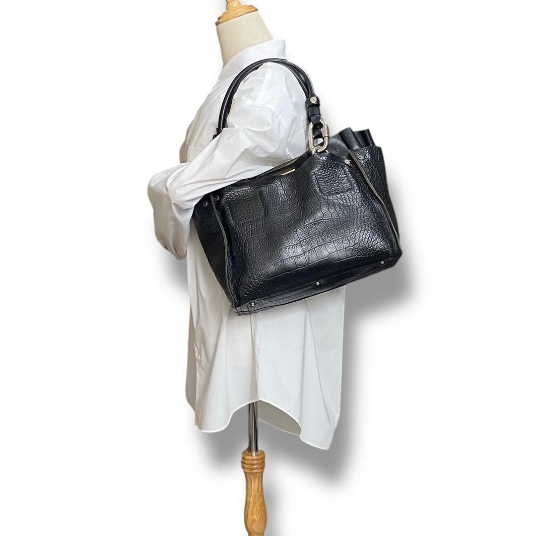 Chloe Hand Bag Tote Purse Cyndi Embossed Leather Black Authentic