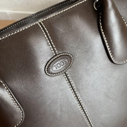TOD'S Hand Bag Tote Purse Logo Leather Brown Authentic