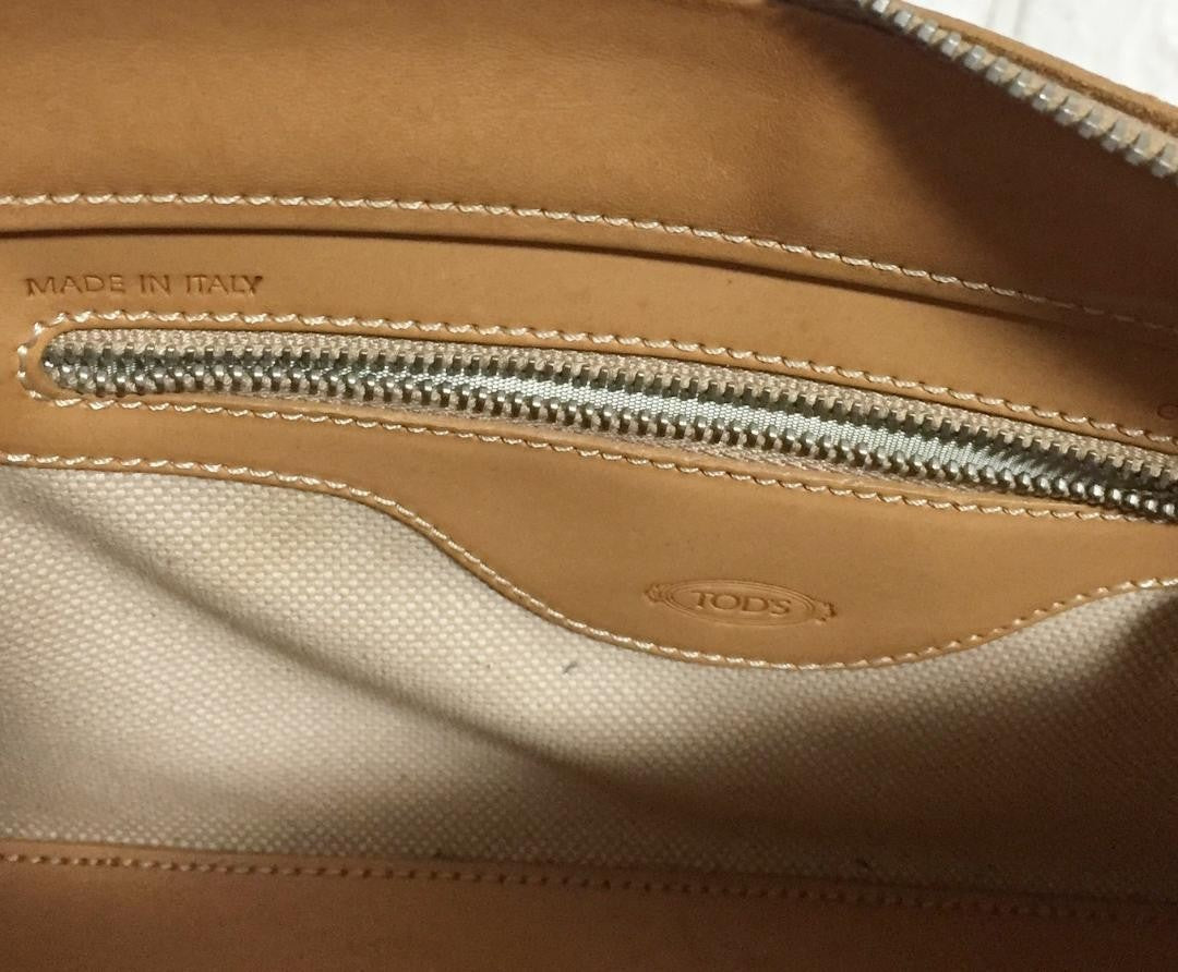 TOD'S Shoulder Bag Purse Leather Authentic